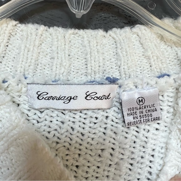 VINTAGE CARRIAGE COURT CABLE KNIT OVERSIZE SWEATER SIZE M - Picture 4 of 11